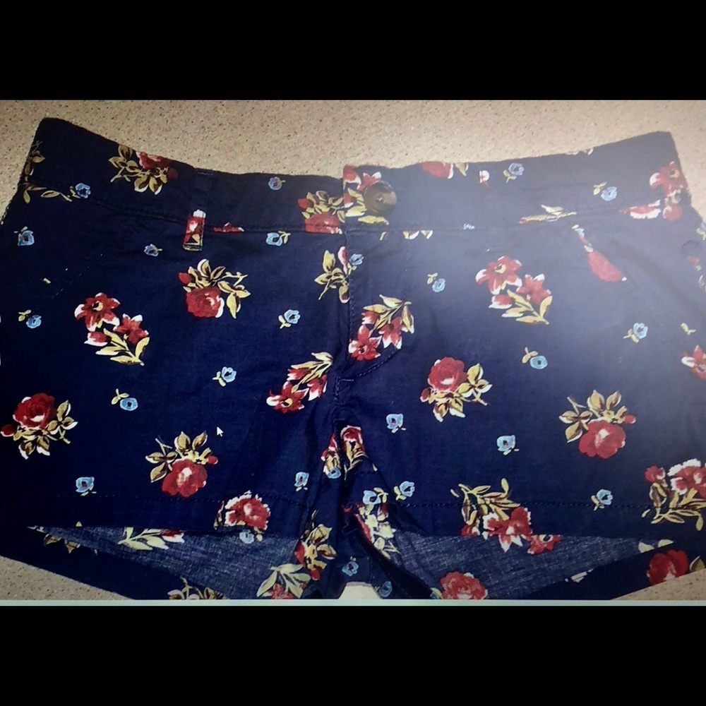 Hollister Floral Tropical Summer Shorts Floral
